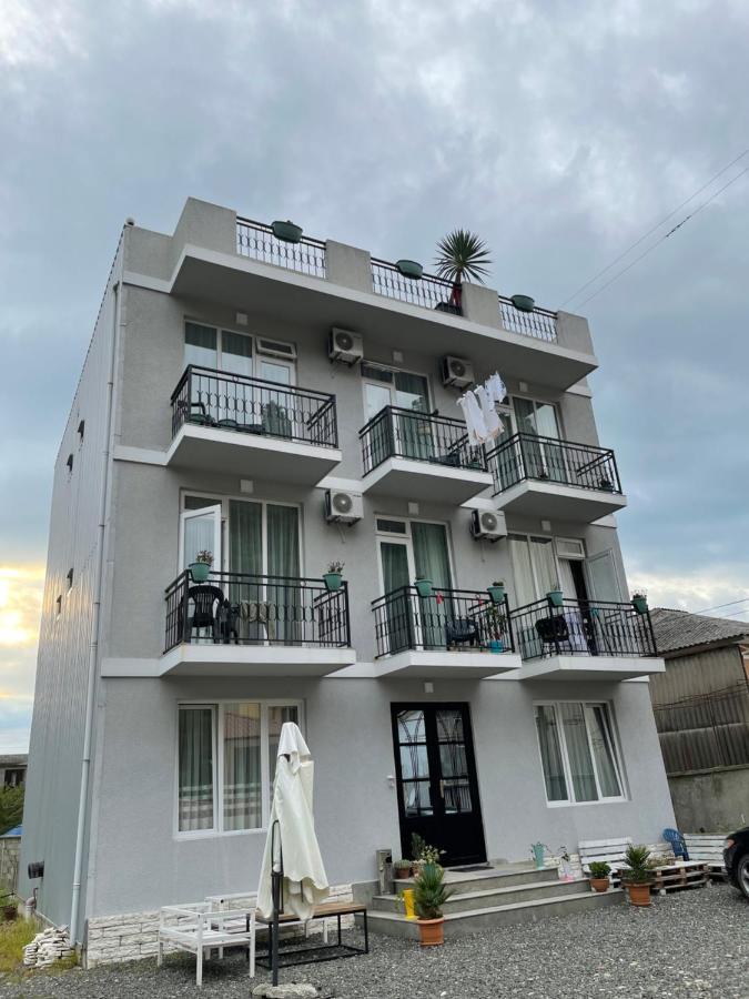 Hotel Charli Gonio Ngoại thất bức ảnh